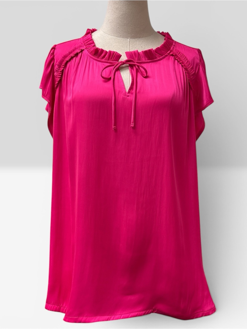 *NWT* Lane Bryant Women’s Fuchsia Ruffle-Trim Tie Neck Top